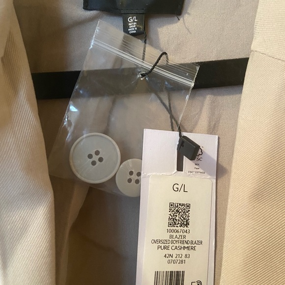 Dynamite beige “boyfriend” blazer - Picture 2 of 2